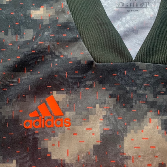Adidas Graphic Camo Jersey - Picture 2 of 2